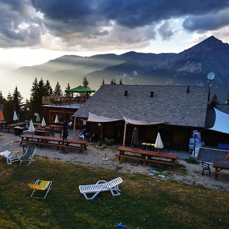 Restaurant Hotel Chalet Del Sole เซาเซดุลซ์ ภายนอก รูปภาพ