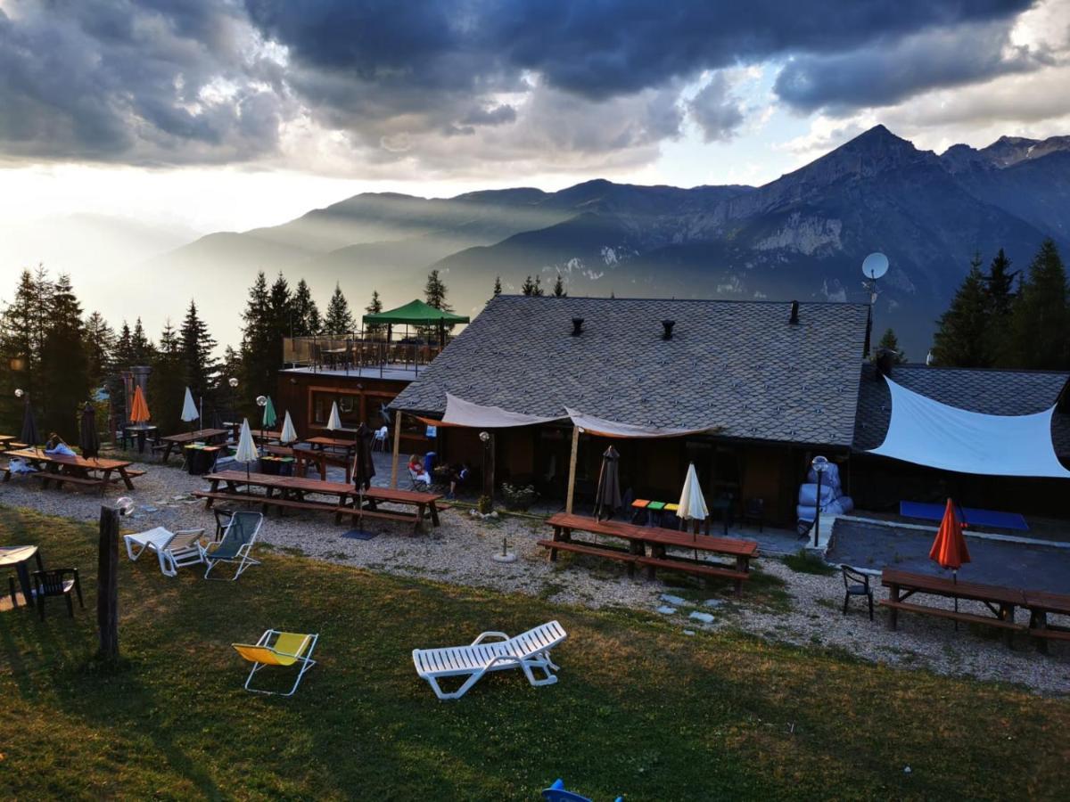 Restaurant Hotel Chalet Del Sole เซาเซดุลซ์ ภายนอก รูปภาพ