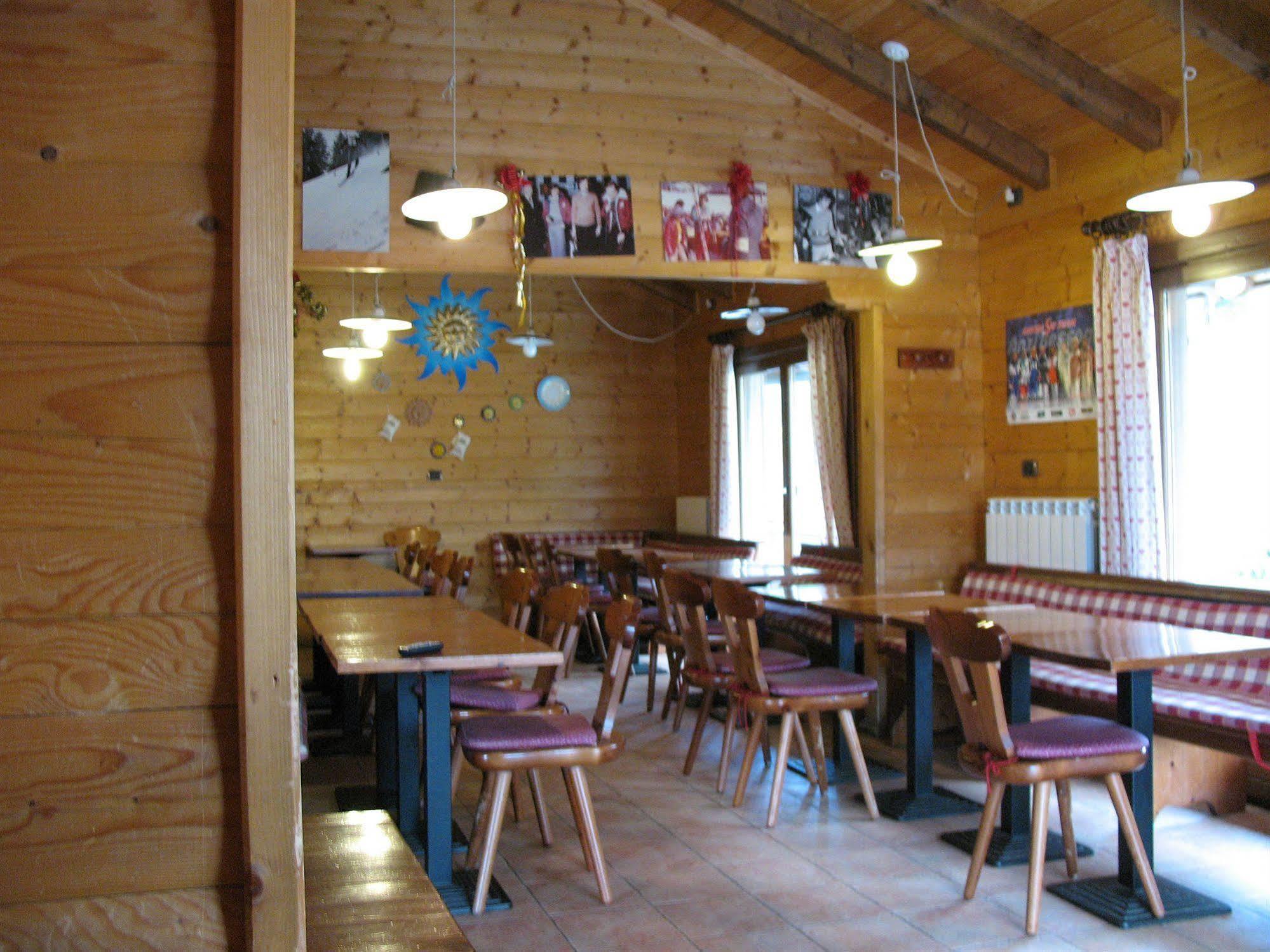 Restaurant Hotel Chalet Del Sole เซาเซดุลซ์ ภายนอก รูปภาพ