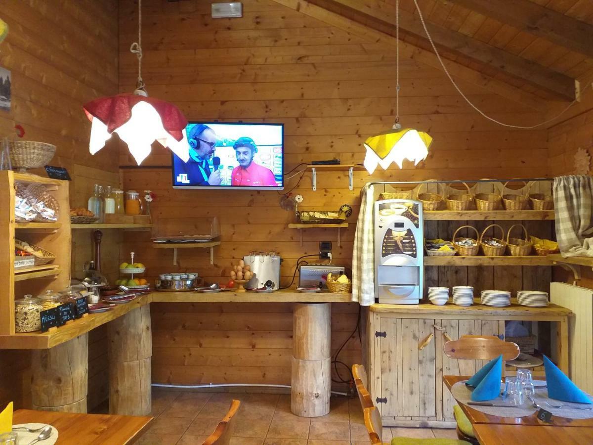 Restaurant Hotel Chalet Del Sole เซาเซดุลซ์ ภายนอก รูปภาพ